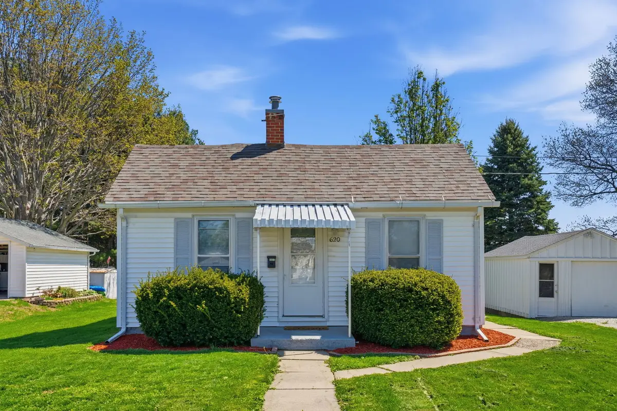 620 N Meadow Street, Geneseo, IL 61254 - #1