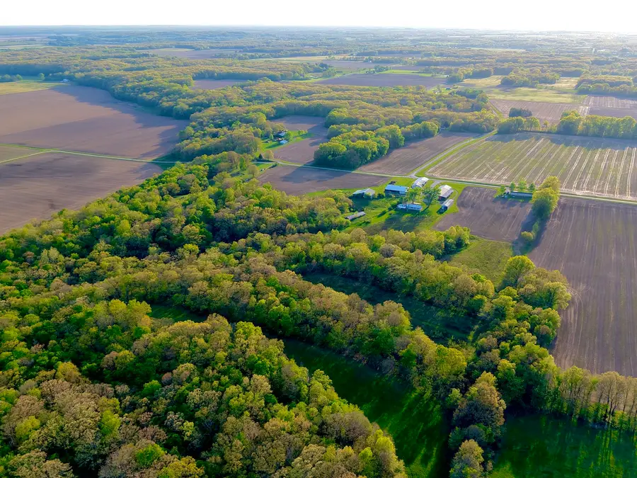 000 N 1900 Street, Loudon, IL 62863 - #2