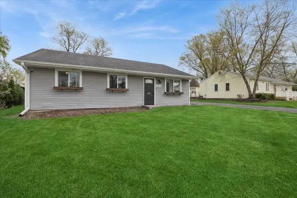 25175 W Lincoln Drive, Lake Villa, IL 60046