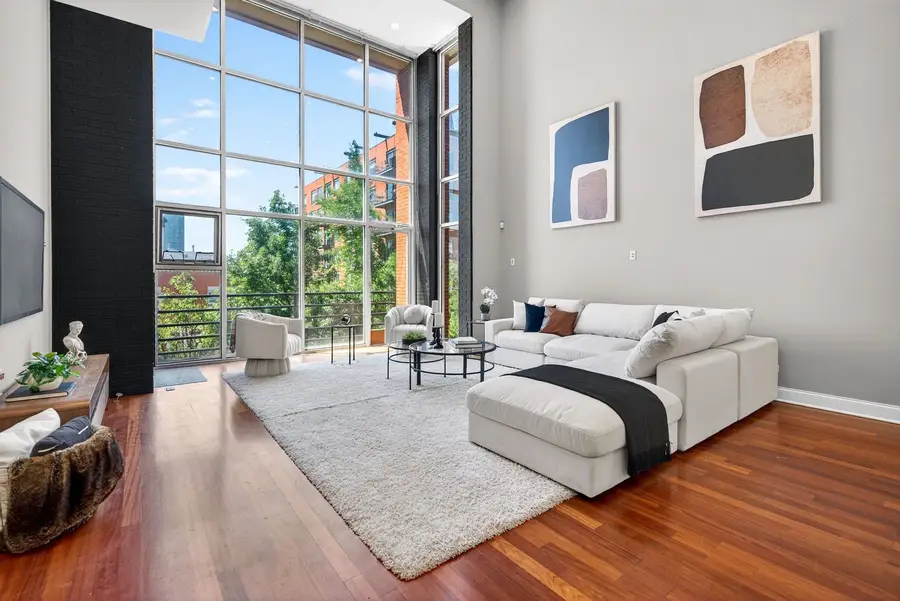 850 W Erie Street #3W, Chicago, IL 60642 - #3