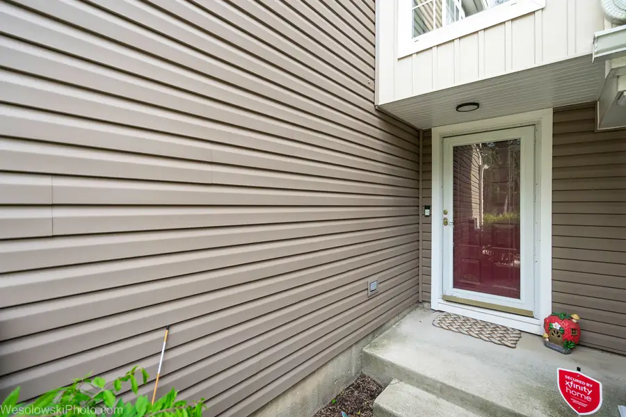 207 Locksley Drive, Streamwood, IL 60107 - #2