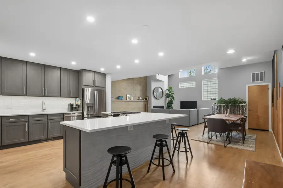 1705 N Clybourn Avenue #G, Chicago, IL 60614 - #3