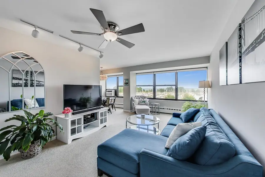 3410 N Lake Shore Drive #6E, Chicago, IL 60657 - #2