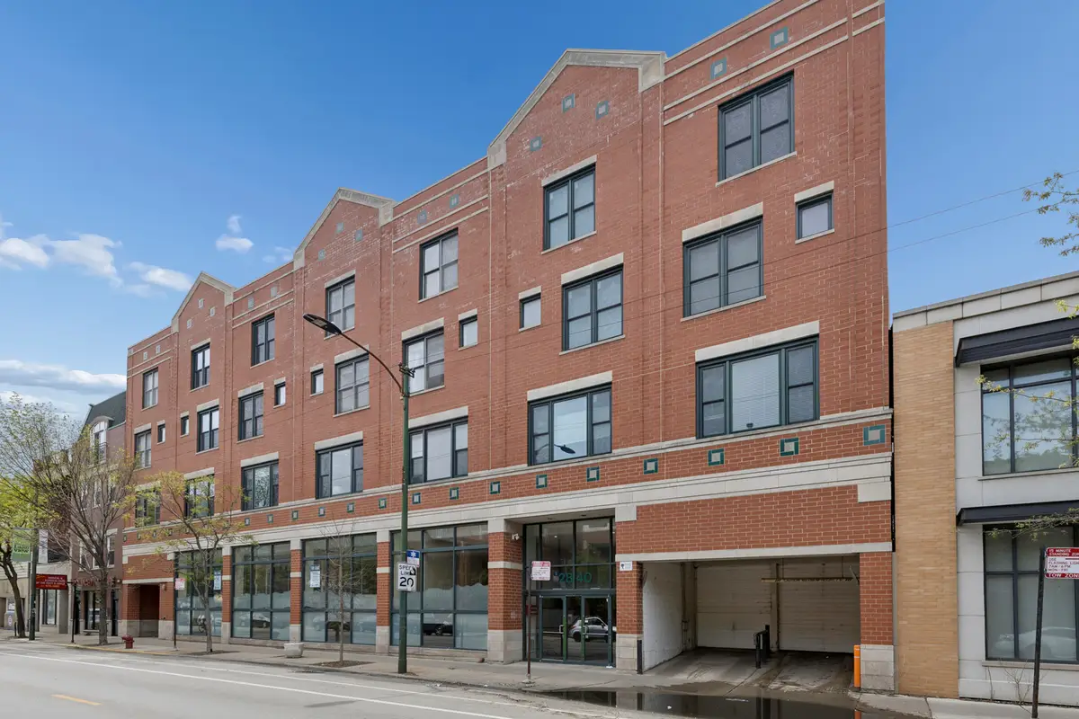 2840 N Lincoln Avenue #H4, Chicago, IL 60657 - #1