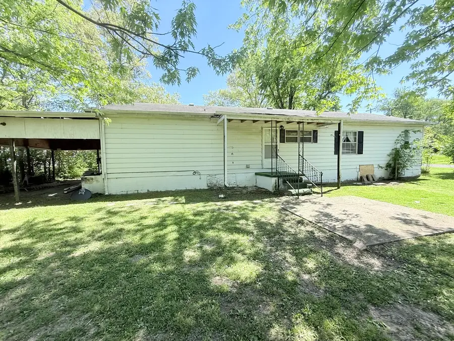 517 Marshall Street, Harrisburg, IL 62946 - #3