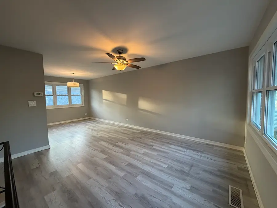 7728 Dalewood Parkway, Woodridge, IL 60517 - #3