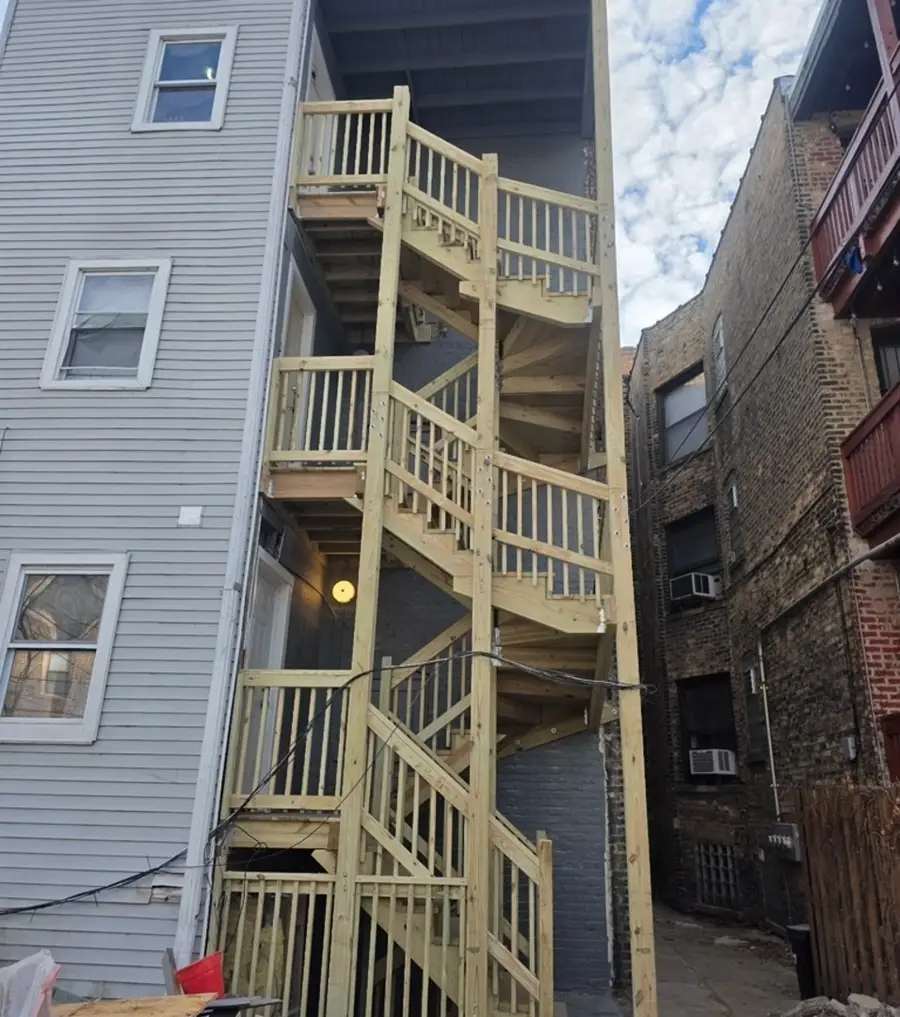 2044 W Birchwood Avenue, Chicago, IL 60645 - #2