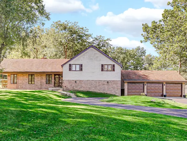 3317 E Buried Oak Drive, Crete, IL 60417