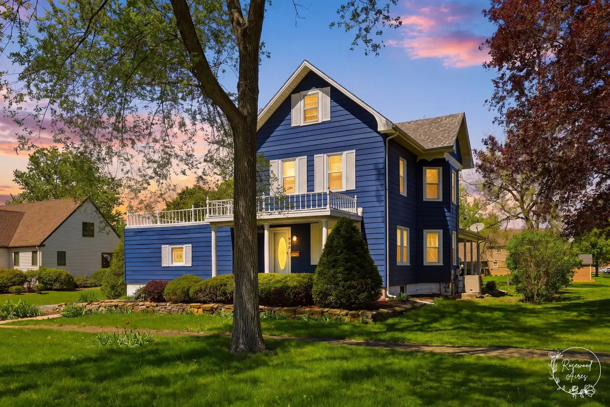 395 E 1st Avenue, Clifton, IL 60927 - #1