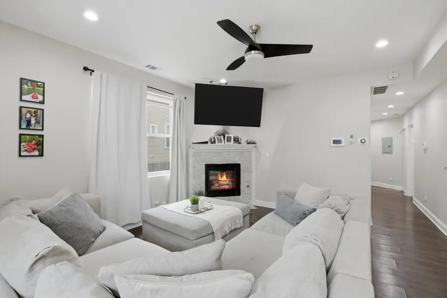 6500 S Dorchester Avenue, Chicago, IL 60637 - #3