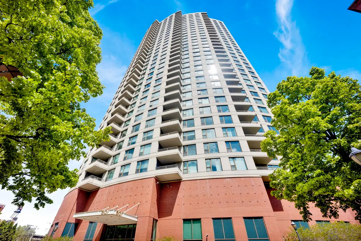 501 N Clinton Street #3203, Chicago, IL 60654 - #1
