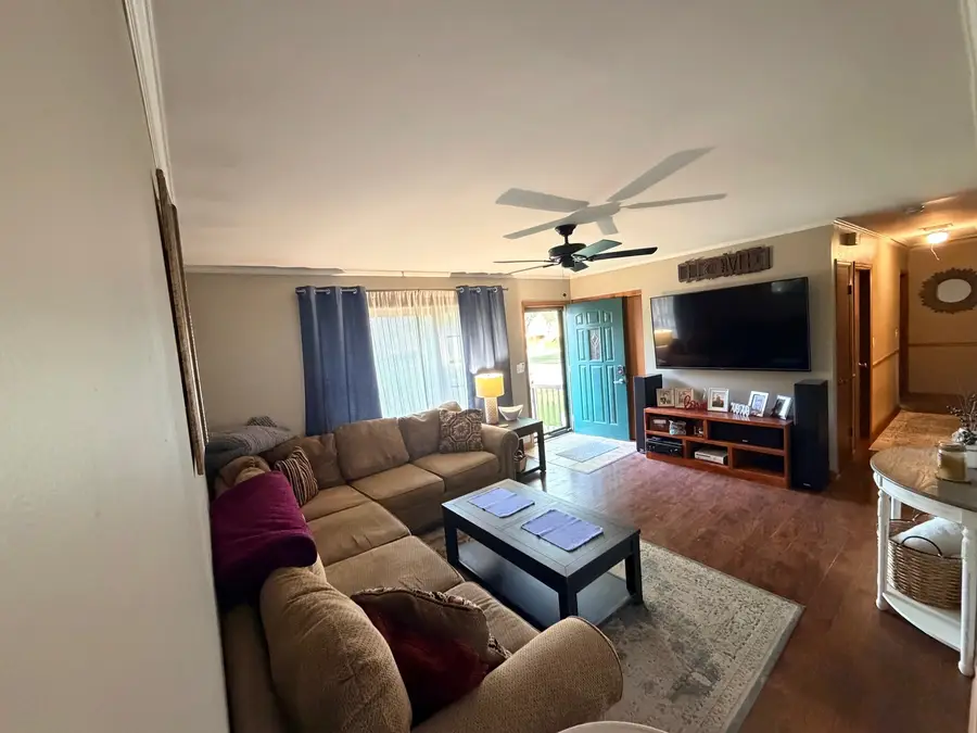 827 Sunbury Road, South Elgin, IL 60177 - #2