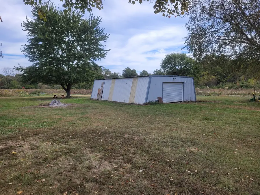 10270 N Reynolds Lane, Mount Vernon, IL 62864 - #2