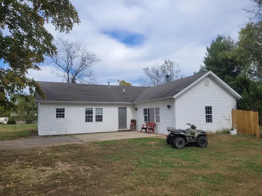 10270 N Reynolds Lane, Mount Vernon, IL 62864 - #3