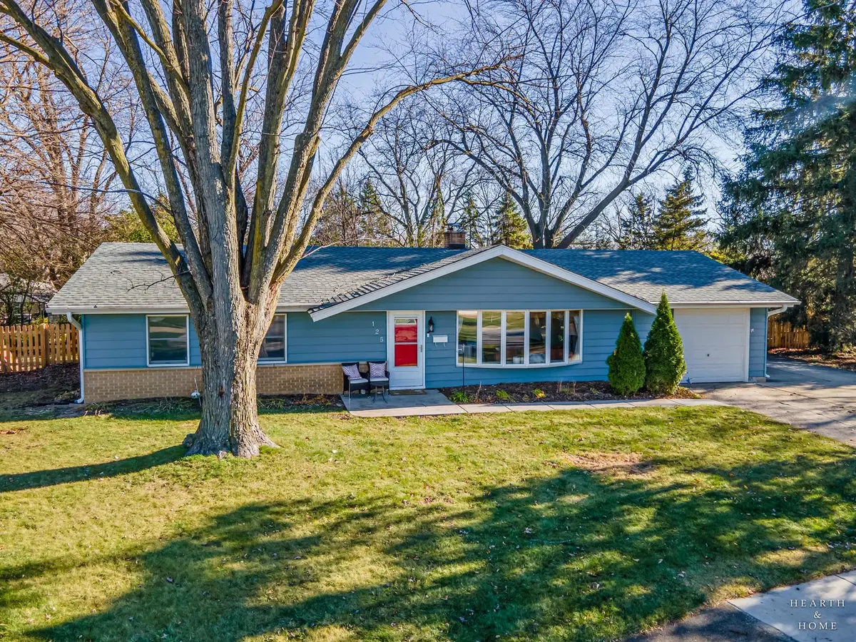 125 Weymouth Court, Schaumburg, IL 60193 - #1