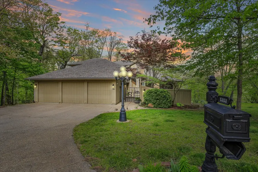 5353 Bailey Avenue, Clinton, IL 61727 - #2