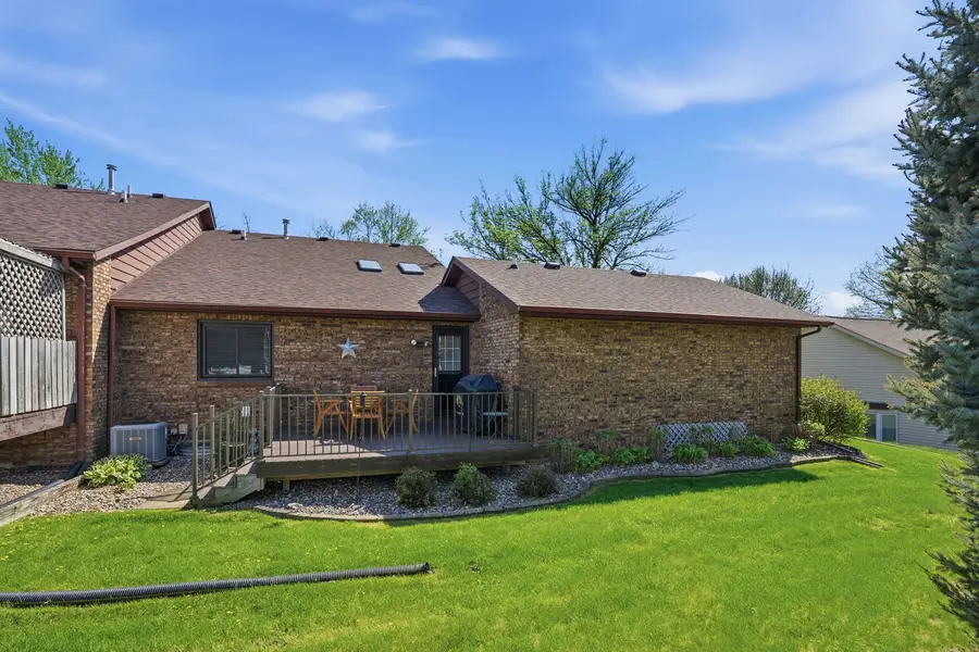 4706 Kynnelworth Drive #4706, Bettendorf, IA 52722 - #2