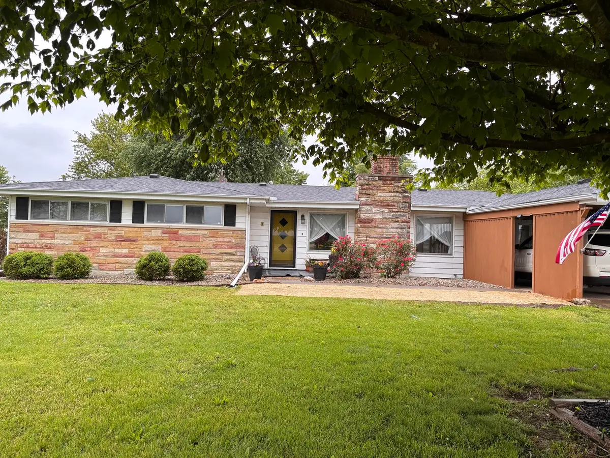 433 Stinson Drive, Mount Vernon, IL 62864 - #1
