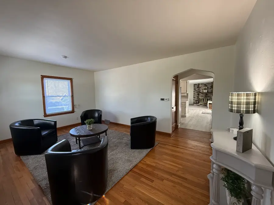 2325 N Marquette Street, Davenport, IA 52804 - #2