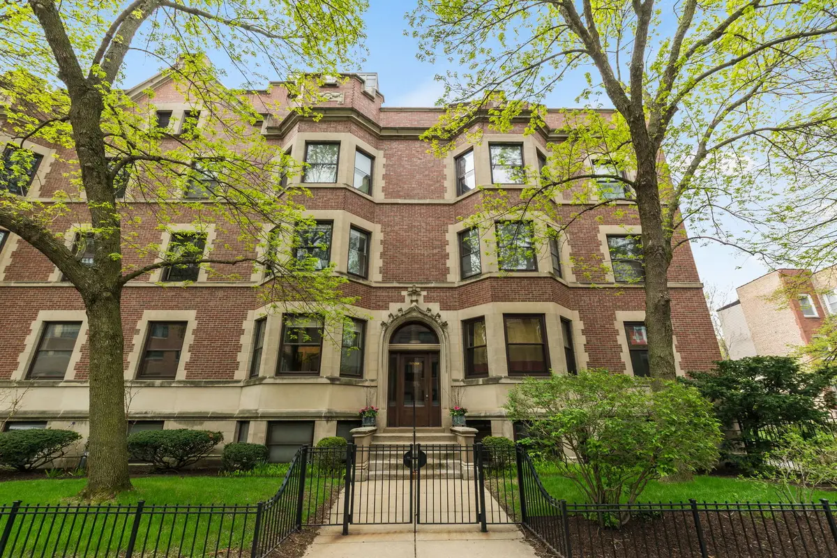 717 W Bittersweet Place #L1, Chicago, IL 60613 - #1