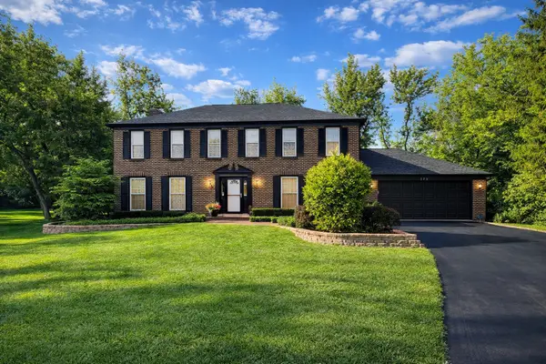 175 Hilltop Avenue, Barrington, IL 60010