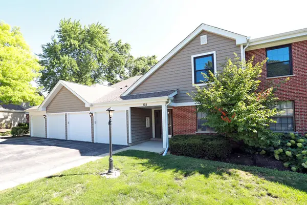 103 Burr Oak Lane #A1, Schaumburg, IL 60193