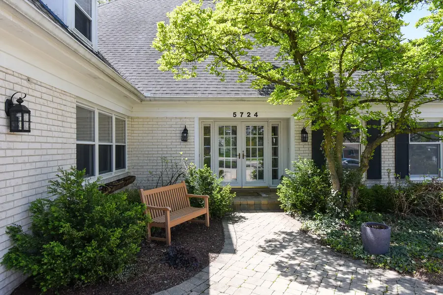 5724 Lawn Drive, Western Springs, IL 60558 - #2