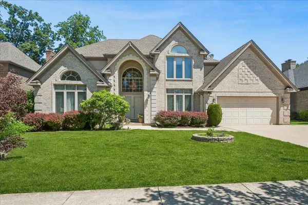 3780 Timbers Edge Lane, Glenview, IL 60025