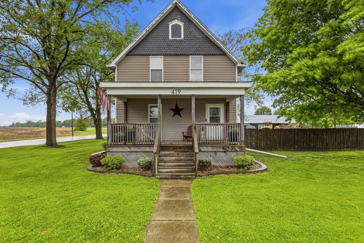 419 S Hamilton Street, McLean, IL 61754 - #1