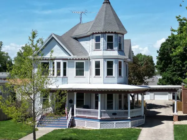 411 W Main Street, Clinton, IL 61727