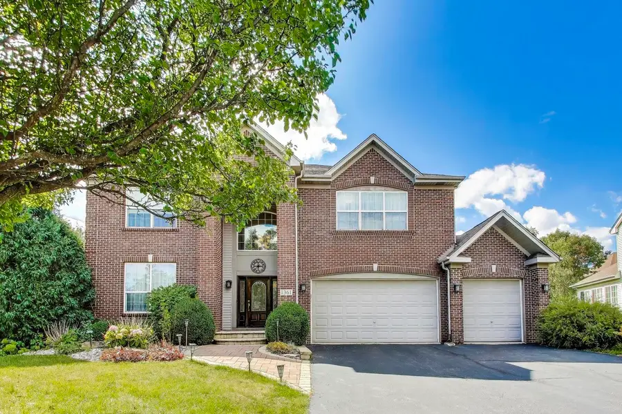 1361 Brentwood Trail, Bolingbrook, IL 60490 - #2