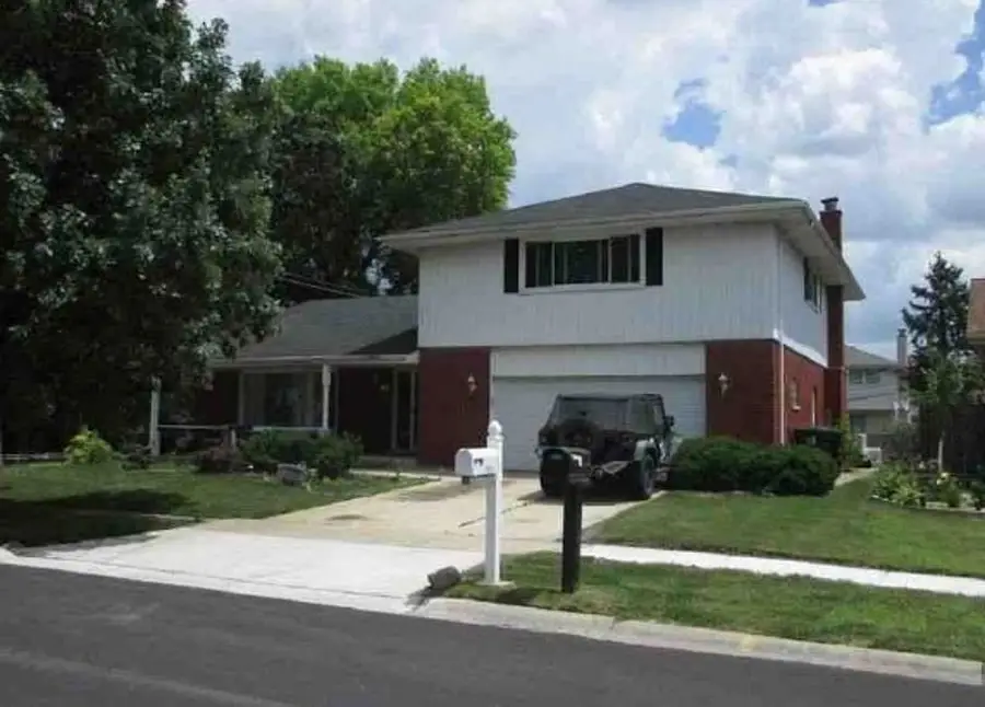17001 Everett Avenue, South Holland, IL 60473 - #2