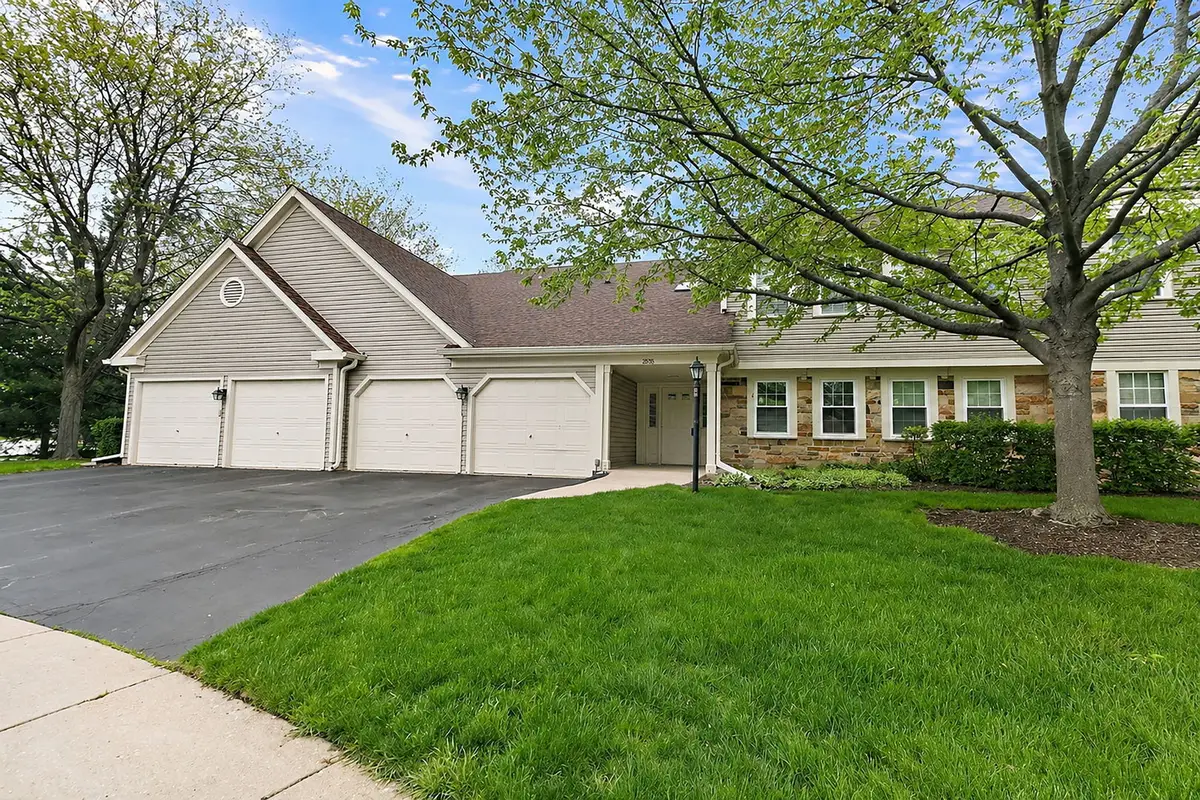 2838 Meadow Lane #W2, Schaumburg, IL 60193 - #1