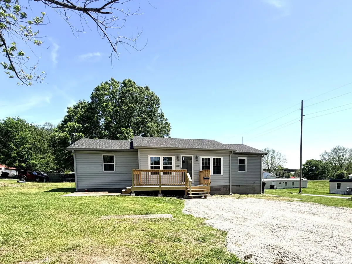 517 W 4th Street, Metropolis, IL 62960 - #1