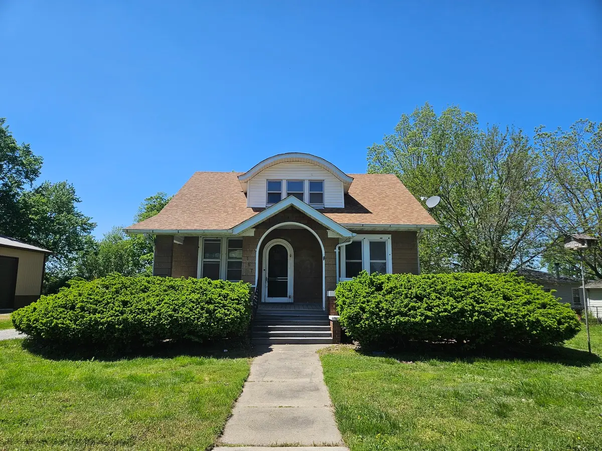 167 N Park Street, Hoyleton, IL 62803 - #1