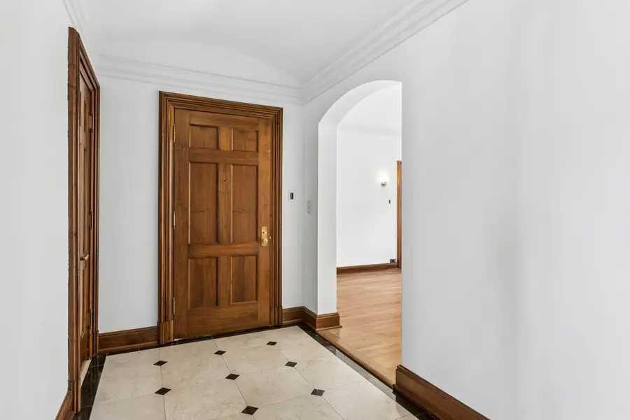 2912 N Commonwealth Avenue #7D, Chicago, IL 60657 - #3