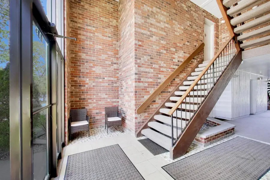 669 Chappel Avenue #2B, Calumet City, IL 60409 - #3