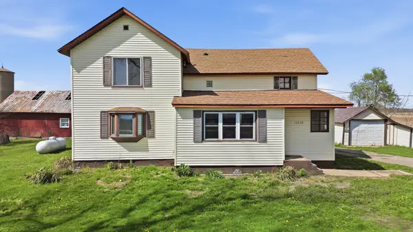 12228 Black Road, Morrison, IL 61270