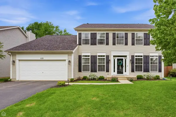 628 Manhattan Circle, Oswego, IL 60543