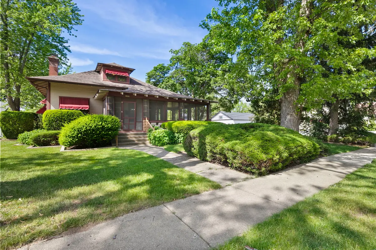 288 Park Avenue, Grayslake, IL 60030 - #1