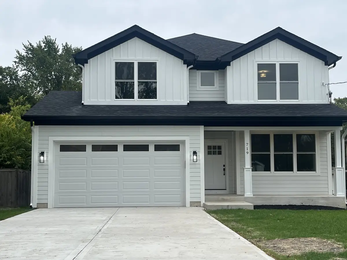 100 E Adams Avenue, Villa Park, IL 60181 - #1