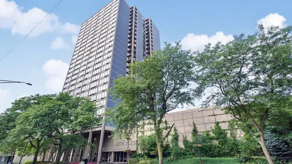 5320 N Sheridan Road #2403, Chicago, IL 60640