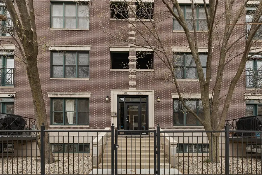 714 W Melrose Street #4E, Chicago, IL 60657 - #2