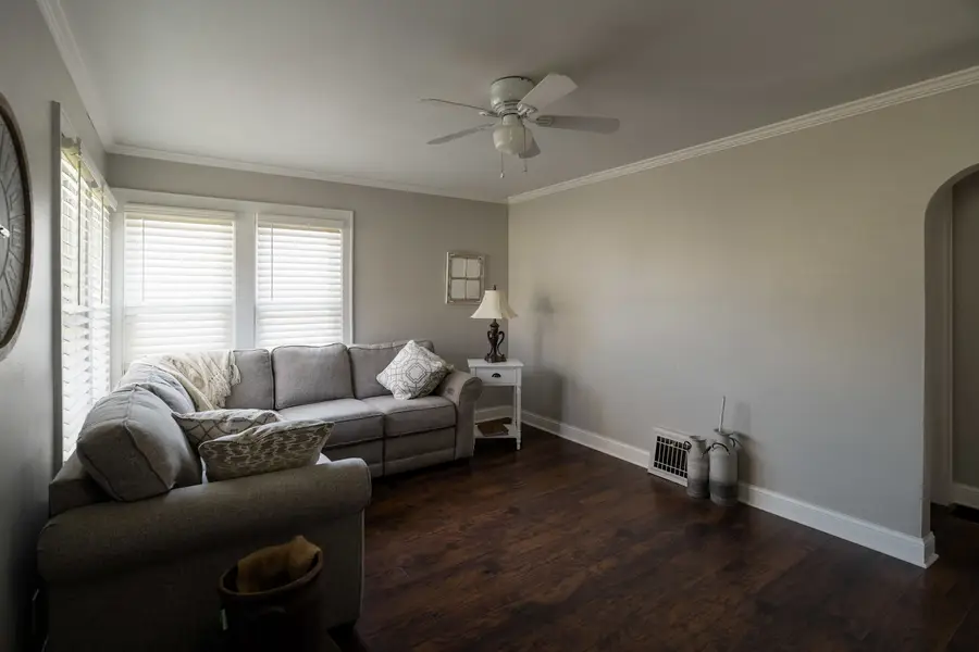 1561 Argyle Street, Lasalle, IL 61301 - #3