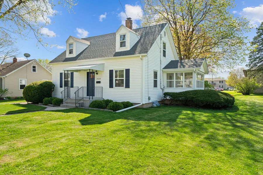 523 W Harrison Street, Belvidere, IL 61008 - #2