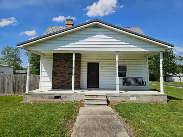 120 E Wayne Street, Geff, IL 62842