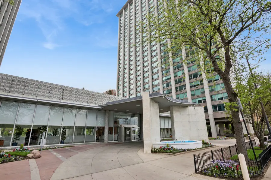 3600 N Lake Shore Drive #523, Chicago, IL 60613 - #2