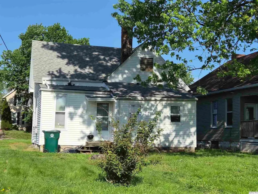 1314 N 10th St, Quincy, IL 62301 - #2