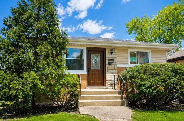 7742 Taylor Street, Forest Park, IL 60130