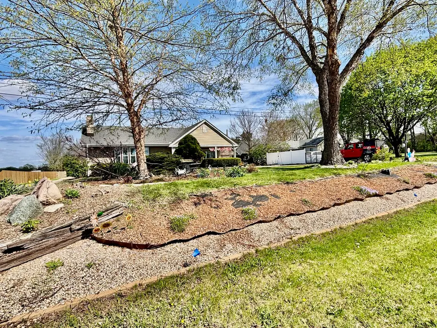 1240 S Appleton Road, Belvidere, IL 61008 - #3